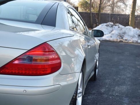 Used 2005 Mercedes-Benz SL 500 image 18