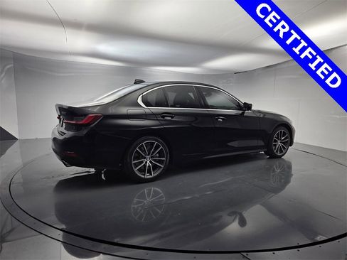 Certified 2022 BMW 330i Sedan w/ Convenience Package image 16