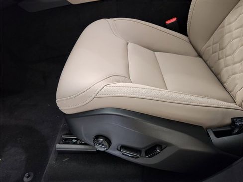 New 2026 Volvo XC90 B6 Plus w/ Protection Package Premier image 25