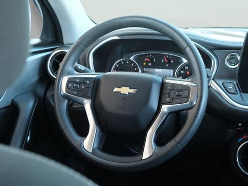 Used 2025 Chevrolet Blazer LT image 21