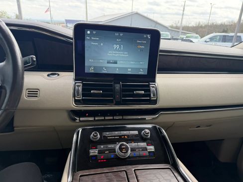 Used 2019 Lincoln Navigator L Reserve w/ Cargo Package image 24