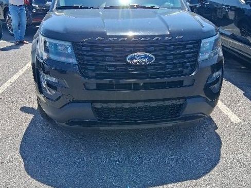 Used 2016 Ford Explorer Sport w/ Equipment Group 401A AWD/4WD image 3