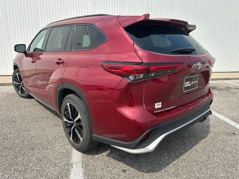 Used 2021 Toyota Highlander XSE AWD/4WD image 5