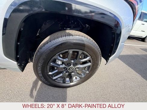 Used 2024 Toyota Tundra Platinum AWD/4WD image 8
