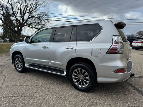 Used 2015 Lexus GX 460 Luxury image 6