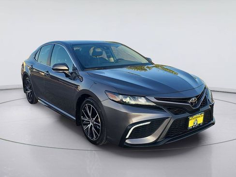 Used 2024 Toyota Camry SE FWD image 7