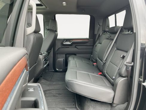 Certified 2024 GMC Sierra 2500 Denali w/ Denali Reserve Package AWD/4WD image 15