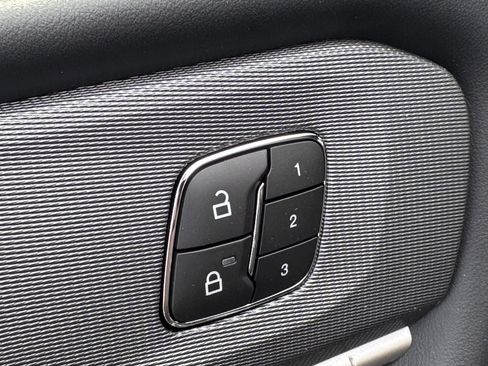 New 2026 Ford Explorer ST-Line w/ ST-Line Street Pack image 11