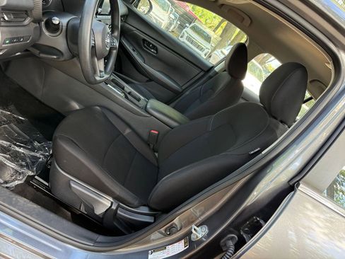 Used 2025 Nissan Sentra S image 22