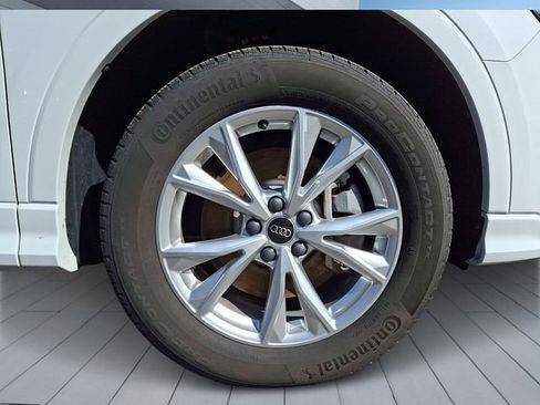 Certified 2025 Audi Q3 2.0T Premium w/ Convenience Package image 8