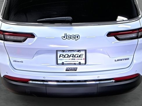 New 2025 Jeep Grand Cherokee L Limited image 11