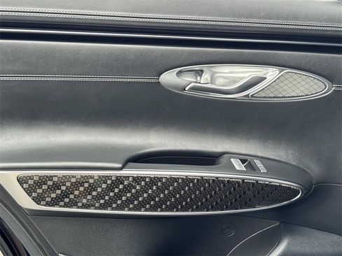 Used 2025 Genesis GV70 3.5T Sport w/ Sport Prestige Package image 17