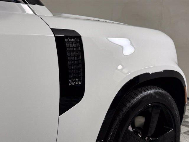 New 2026 Land Rover Defender 110 X-Dynamic SE AWD/4WD image 15