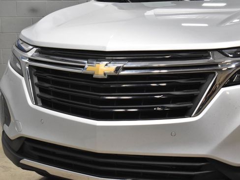 Used 2022 Chevrolet Equinox LT w/ Driver Convenience Package FWD image 29