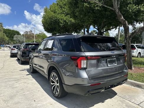 Used 2025 Ford Explorer ST-Line AWD/4WD image 29