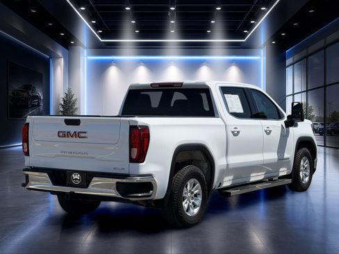 Used 2022 GMC Sierra 1500 SLE RWD image 4