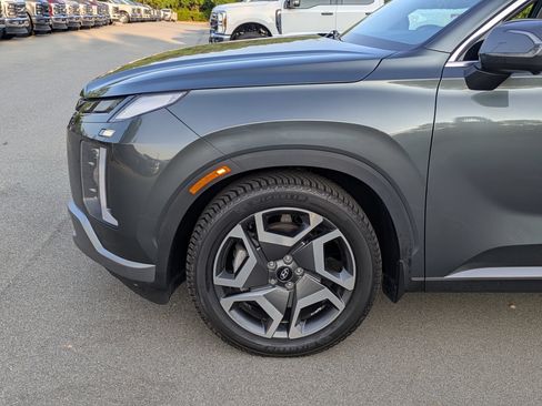 Used 2023 Hyundai Palisade Limited AWD/4WD image 11