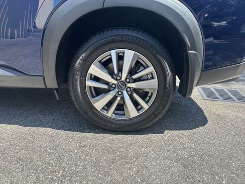Used 2023 Nissan Pathfinder SL FWD image 34