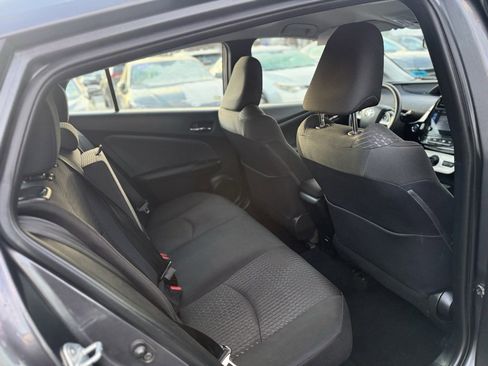 Certified 2018 Toyota Prius Two image 19