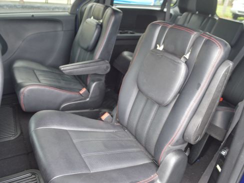 Used 2019 Dodge Grand Caravan GT FWD image 11