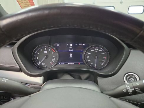 Used 2023 Cadillac XT4 Premium Luxury w/ Technology Package AWD/4WD image 24