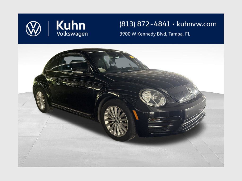 Used 2019 Volkswagen Beetle 2.0T SE FWD image 1
