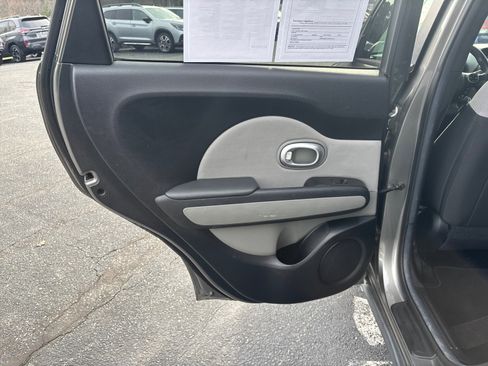 Used 2014 Kia Soul image 32
