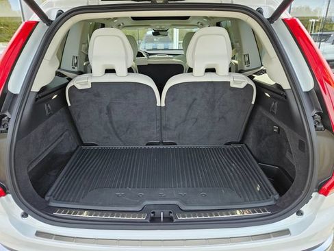 Certified 2024 Volvo XC90 T8 Plus w/ Protection Package Premier AWD/4WD image 10