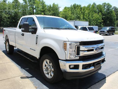 Used 2019 Ford F250 XLT w/ XLT Value Package AWD/4WD image 2