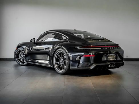 Used 2026 Porsche 911 GT3 image 3