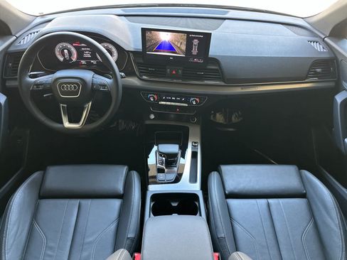 Used 2025 Audi Q5 2.0T Premium w/ Convenience Plus Package AWD/4WD image 3