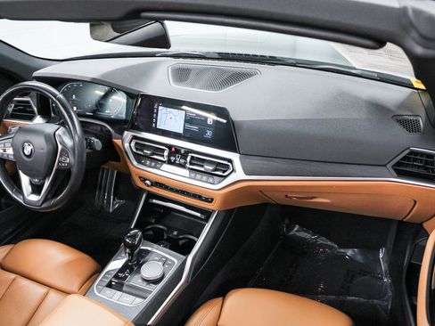 Certified 2023 BMW 430i Convertible w/ Convenience Package image 18