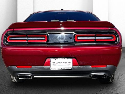 Used 2021 Dodge Challenger SXT image 3