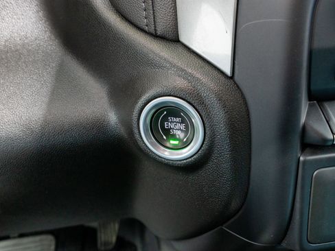 Used 2021 Chevrolet Silverado 1500 RST image 24