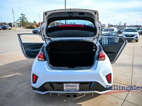 Used 2020 Hyundai Veloster Turbo image 16