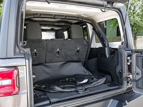 Used 2021 Jeep Wrangler Unlimited Willys image 65