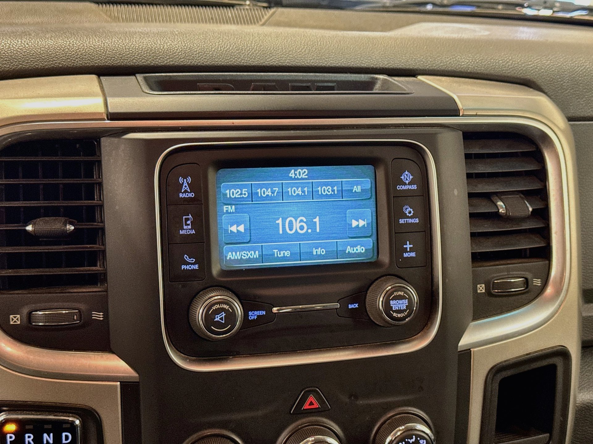 Used 2019 RAM 1500 Classic SLT RWD image 15