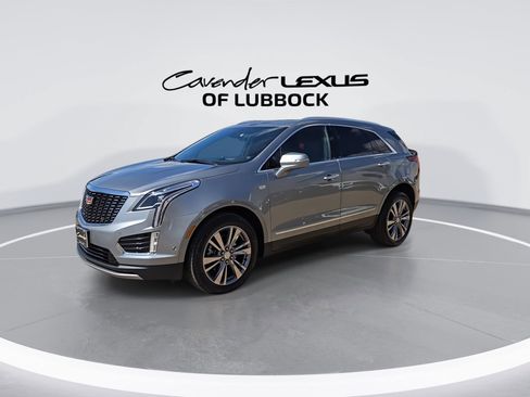 Used 2025 Cadillac XT5 Premium Luxury w/ Technology Package AWD/4WD image 4
