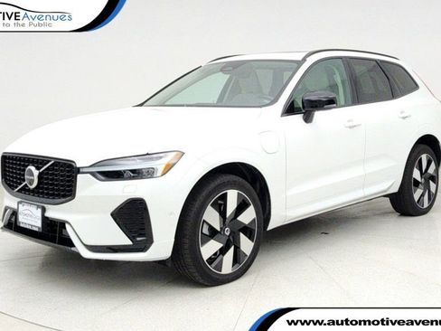 Used 2024 Volvo XC60 T8 Plus image 1