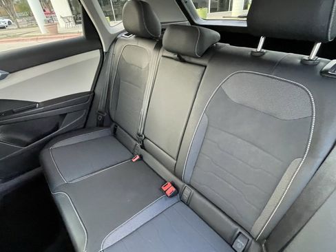 Used 2025 Volkswagen Taos SE image 23