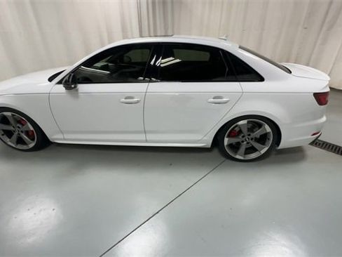 Used 2019 Audi S4 Premium Plus w/ Premium Plus Package image 5
