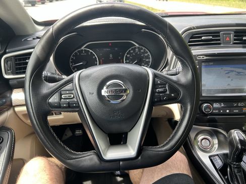 Used 2017 Nissan Maxima Platinum FWD image 25