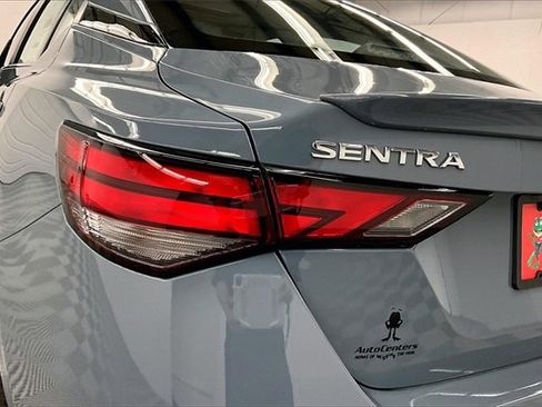New 2025 Nissan Sentra SR w/ SR Premium Package image 17
