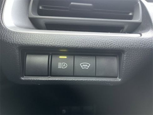 Used 2025 Toyota Prius LE image 18