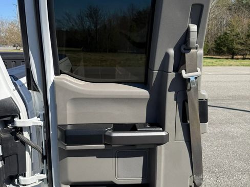 Used 2019 Ford F150 XLT image 38