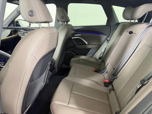 Certified 2025 Audi Q5 Premium AWD/4WD image 23