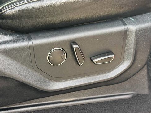 Used 2019 Ford F250 Lariat w/ Lariat Ultimate Package image 17