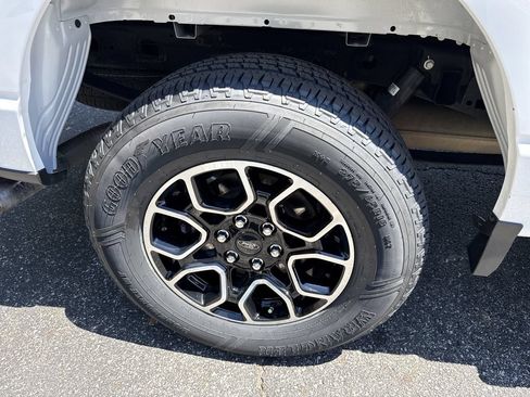 Used 2022 Ford F150 XLT w/ Equipment Group 302A High AWD/4WD image 17