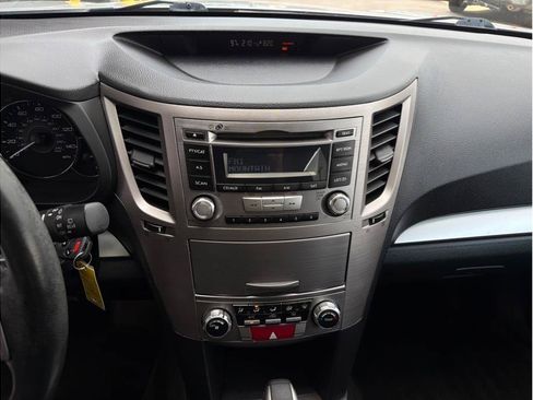 Used 2012 Subaru Outback 2.5i Premium AWD/4WD image 16