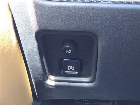 Used 2022 Chevrolet Corvette Stingray Preferred Cpe w/ Chrome Exterior Badge Package image 24